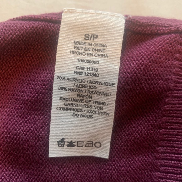 Garage | burgundy lace up sleeve sweater - Picture 4 of 4